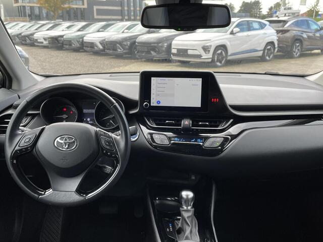 Toyota C-HR 2.0 Hybrid Dynamic | Carplay | Parkeersensoren | Licht metalen velgen | Bluetooth |