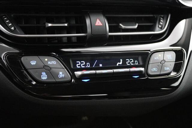 Toyota C-HR 1.8 Hybrid Dynamic | Navigatie | Trekhaak | Parkeersensoren | Leder-stof bekleding |