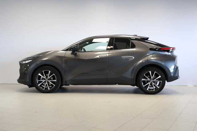 Toyota C-HR 1.8 Hybrid 140PK Active - Navigatie - 10 jaar Toyota garantie!