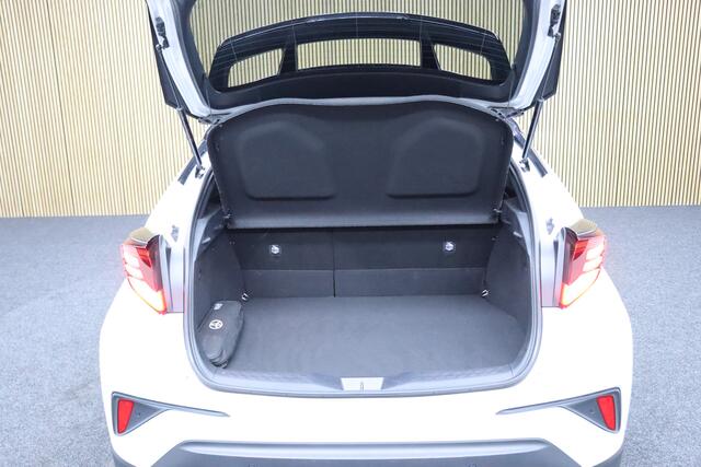 Toyota C-HR 2.0 Hybrid Dynamic | Adaptive-cruise | Apple Carplay & Android Auto | Camera | Navigatie | Keyless | Dodehoekdetectie