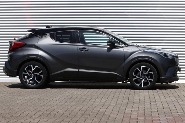Toyota C-HR 1.8 Hybrid Executive Bi-Tone JBL / Leer