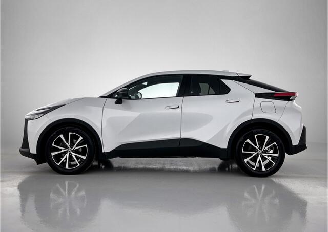 Toyota C-HR 1.8 Hybrid 140 First Edition Limited | Stoel + Stuurt + Voorruit verwarming | Navigatie | Dodehoek Detectie |