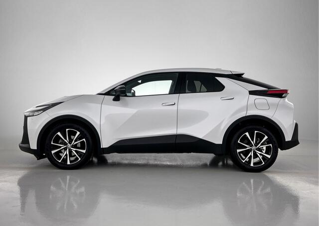 Toyota C-HR 1.8 Hybrid 140 First Edition Limited | Stoel + Stuurt + Voorruit verwarming | Navigatie | Dodehoek Detectie |