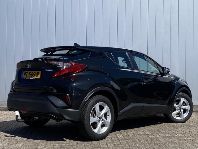 Toyota C-HR 1.8 Hybrid Dynamic NL Auto Trekhaak Navi Keyless 4Season banden