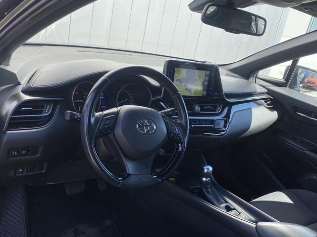 Toyota C-HR 1.8 Hybrid Dynamic NL Auto Trekhaak Navi Keyless 4Season banden