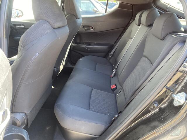 Toyota C-HR 1.8 Hybrid Dynamic NL Auto Trekhaak Navi Keyless 4Season banden