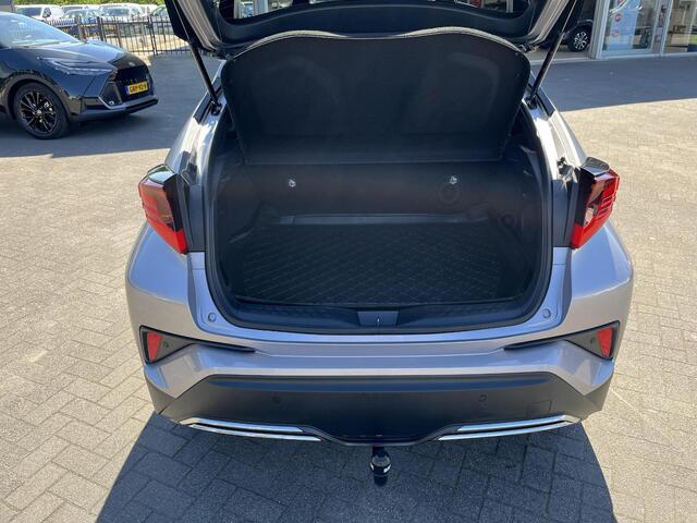 Toyota C-HR 2.0 Hybrid First Edition | Navigatie | Apple CarPlay/Android auto | Achteruitrijcamera | JBL | Trekhaak