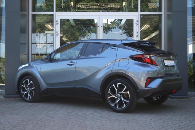Toyota C-HR 1.8 HYBRID TEAM D, Apple Carplay/ Android Auto, Clima, LED, etc.