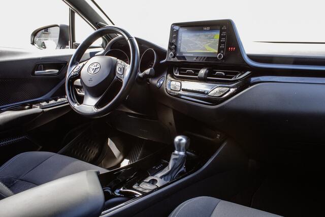 Toyota C-HR 2.0 180pk Hybrid First Edition Adapt. cruise/ Stoelverwarming/ Camera/ JBL audio/ Carplay