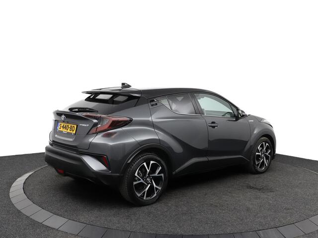 Toyota C-HR 1.8 Hybrid Dynamic | Navigatie | Stoelverwarming | Keyless |