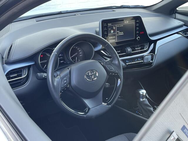 Toyota C-HR 2.0 Hybrid Team D | CarPlay | Parelmoer | Camera | ACC | LED | DAB+ | Keyless | 18 inch