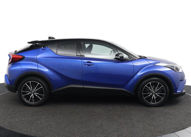 Toyota C-HR 1.8 Hybrid Bi-Tone | Trekhaak | Stoelverwarming | Navigatie | Keyless Entry |