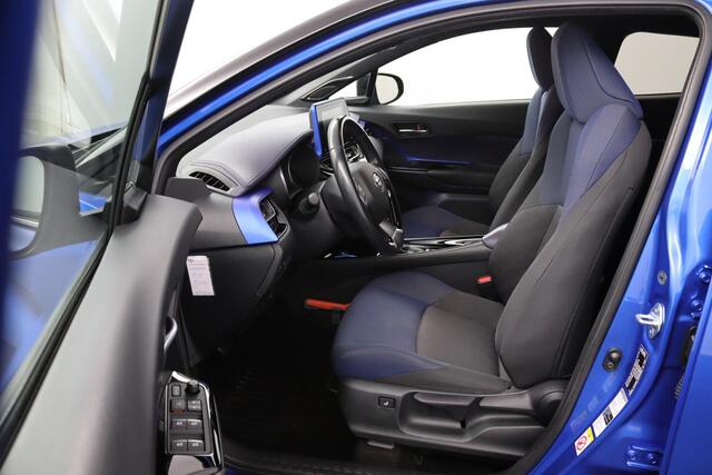 Toyota C-HR 1.8 Hybrid Bi-Tone | Trekhaak | Stoelverwarming | Navigatie | Keyless Entry |