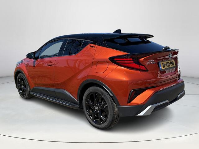 Toyota C-HR 2.0 Hybrid Launch Edition **NAVIGATIE/ PARKEERSENSOREN VOOR EN ACHTER/ STOELVERWARMING/ 36 MAANDEN GARANTIE**