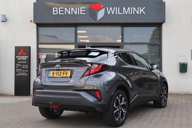 Toyota C-HR 1.8 Hybrid Dynamic Blindspot/Trekhaak/PDC voor en achter