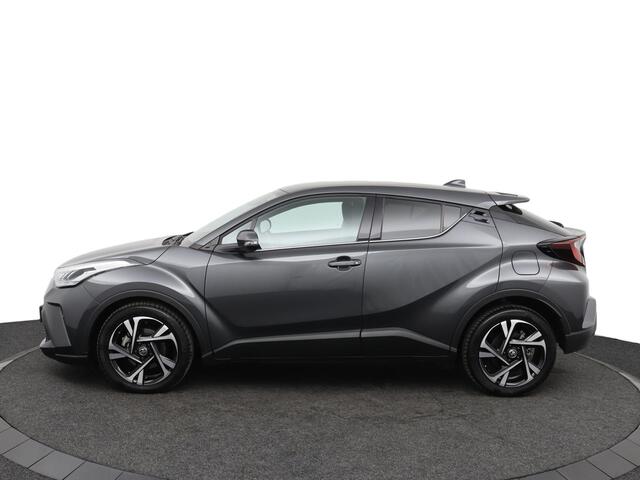 Toyota C-HR 1.8 Hybrid Dynamic | Stoel en stuurverwarming | Parkeersensoren | Navigatie |