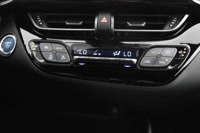 Toyota C-HR 1.8 Hybrid Dynamic | Stoel en stuurverwarming | Parkeersensoren | Navigatie |