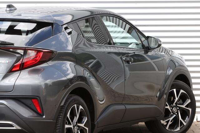 Toyota C-HR 2.0 Hybrid Team-D Winter-pakket / Safety-pakket