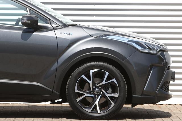 Toyota C-HR 2.0 Hybrid Team-D Winter-pakket / Safety-pakket