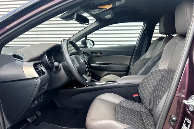Toyota C-HR 1.8 Hybrid Style Bi-Tone Carplay / Safety Pakket / Navi