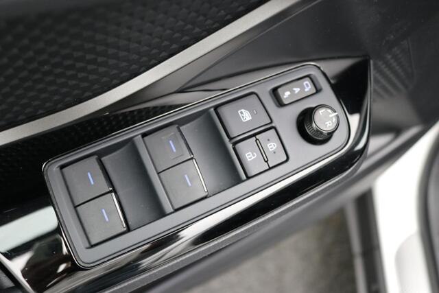 Toyota C-HR 1.8 Hybrid Dynamic / Adaptieve Cruise Control / Navigatie / 1ste Eigenaar / Airco Climate Control / Achteruitrijcamera / Historie bekend / LMV /