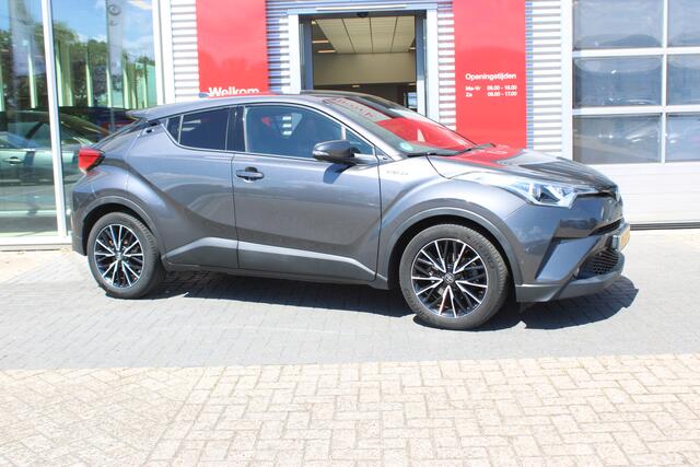Toyota C-HR 1.8 Hybrid Executive met trekhaak