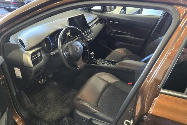 Toyota C-HR 1.8 Hybrid Premium ? AFN. TREKHAAK ? NAVI ? LED ? JBL ? CAMERA ? 18" ? ALARM ? HOGE INSTAP