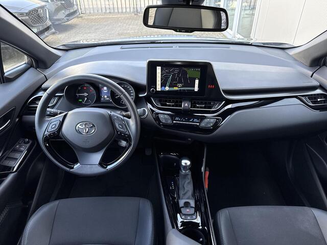 Toyota C-HR 2.0 Hybrid Style **NAVIGATIE/ STOELVERWARMING/ DODEHOEK DETECTIE/ 36 MAANDEN GARANTIE**