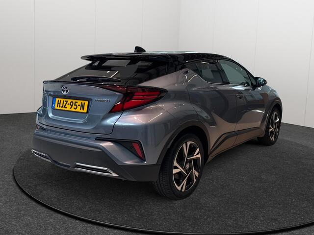Toyota C-HR 2.0 Hybrid Dynamic | Navi | Stoel- stuurverwarming | Apple carplay Android Auto | parkeerhulp voor- achter