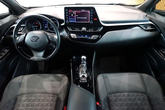 Toyota C-HR 2.0 Hybrid Style 184 PK ? NAVI ? CAMERA ? CARPLAY ? LED ? HOGE INSTAP