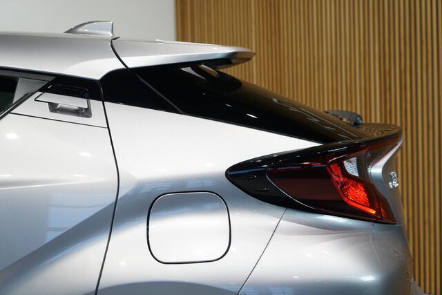 Toyota C-HR 2.0 Hybrid Style 184 PK ? NAVI ? CAMERA ? CARPLAY ? LED ? HOGE INSTAP