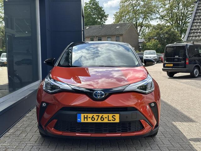 Toyota C-HR 2.0 Hybrid Launch Edition 184 PK | Volledig Lederen Bekleding | Elektrische Stoelverstelling | JBL Audio | Navigatie | Parkeercamera | Treeplanken | Stoelverwarming | Climate Control | LED Pack | Orgineel NL Auto van 1e Eigenaar |