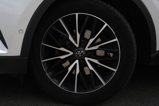 Toyota C-HR 1.2 Executive, 1300 KG Trekgewicht!