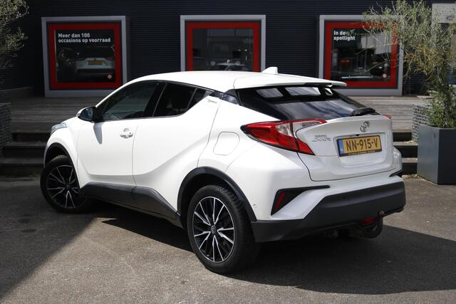 Toyota C-HR 1.2 Executive, 1300 KG Trekgewicht!