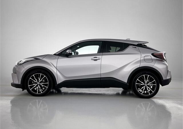 Toyota C-HR 1.8 Hybrid Executive Limited | Navigatie |