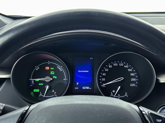 Toyota C-HR 1.8 Hybrid Executive Limited | Navigatie |