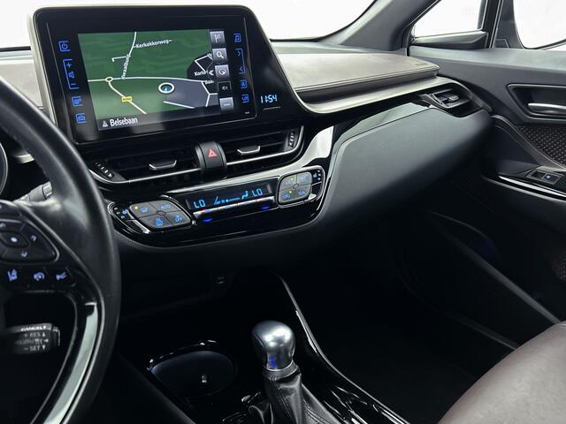 Toyota C-HR 1.8 Hybrid Executive Limited | Navigatie |