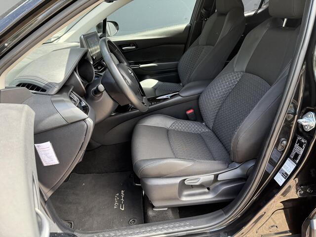 Toyota C-HR 1.8 Hybrid Dynamic / Dealer Onderhouden / Navigatie / Apple Carplay & Android auto / Achteruitrij Camera / 18"LM Velgen /