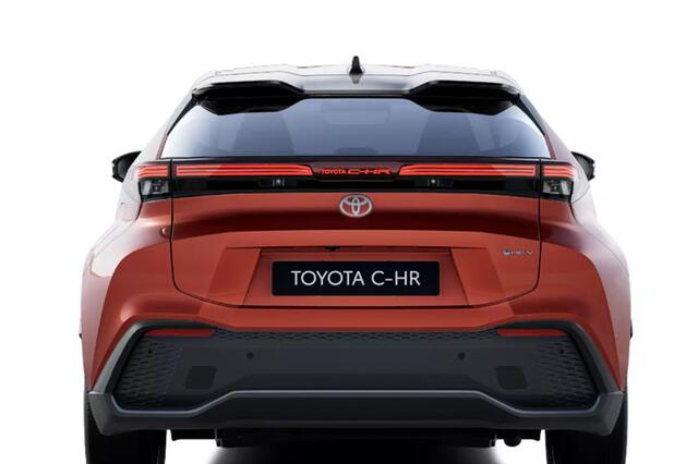 Toyota C-HR 2.0 Plug-in Hybrid 220 Dynamic, Verwacht 09-2025, ¤2500,- Inruilpremie, BSM, Apple Carplay & Android Auto, Stuur & Stoel verwarming, Parkeersensoren voor en achter!