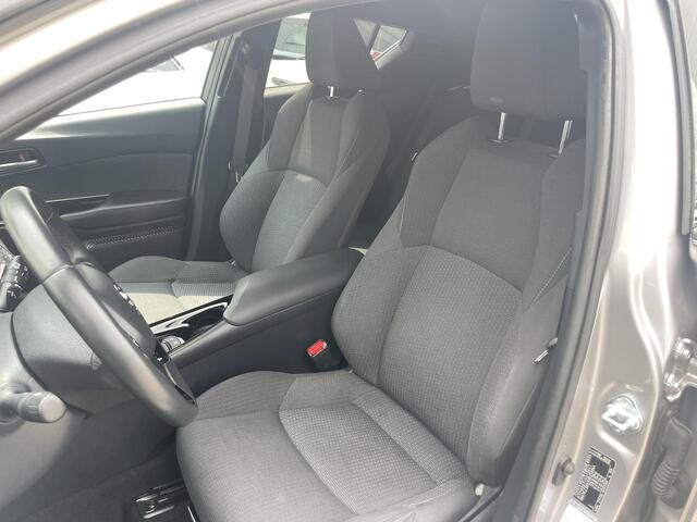 Toyota C-HR 1.8 Hybrid Bi-Tone All seasonbanden