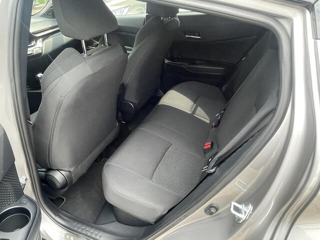 Toyota C-HR 1.8 Hybrid Bi-Tone All seasonbanden