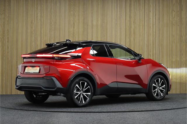 Toyota C-HR Hybrid 140 Style Edition | Nieuw uit voorraad leverbaar! | ¤ 4.800,- Voorraad voordeel! | Groot Navigatie | Elek. Achterklep | Adaptive-cruise | Camera | Dodehoekdetectie | Apple Carplay