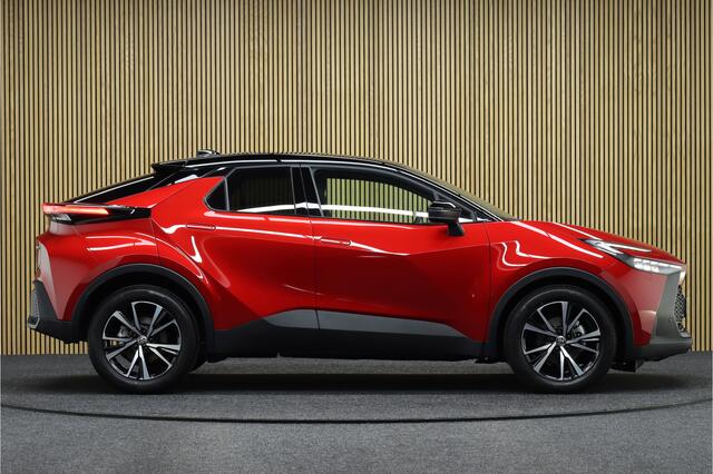 Toyota C-HR Hybrid 140 Style Edition | Nieuw uit voorraad leverbaar! | ¤ 4.800,- Voorraad voordeel! | Groot Navigatie | Elek. Achterklep | Adaptive-cruise | Camera | Dodehoekdetectie | Apple Carplay