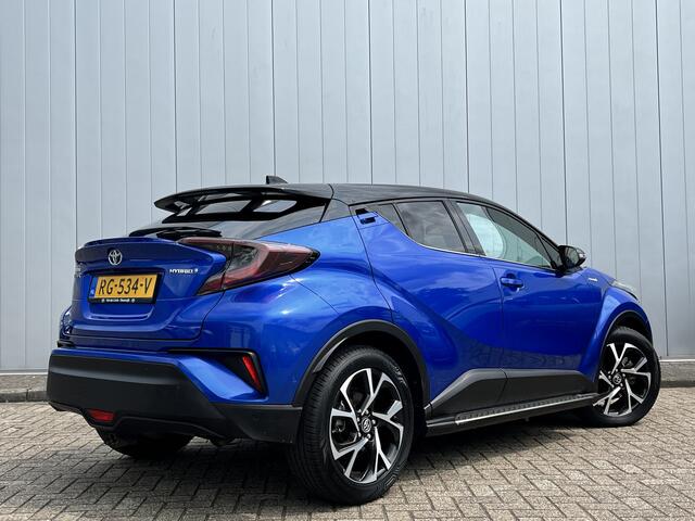 Toyota C-HR 1.8 Hybrid Bi-Tone Stoel Stuurverwarming PDC Dodehoek detectie