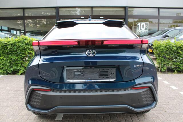Toyota C-HR 1.8 Hybrid 140 First Edition Limited | Rijklaar | Stoel-/stuurverw. | Blind Spot | Apple/Android | LED | El. achterklep | Keyless