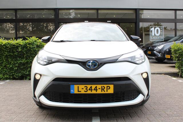 Toyota C-HR 1.8 Hybrid Dynamic Bi-Tone | Rijklaar | Apple/Android | Trekhaak | Navi | Clima | Stoel/Stuur-verwarming | PDC | Cruise