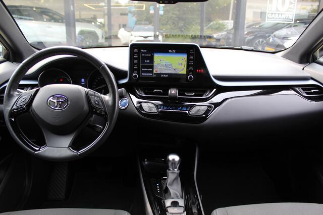 Toyota C-HR 1.8 Hybrid Dynamic Bi-Tone | Rijklaar | Apple/Android | Trekhaak | Navi | Clima | Stoel/Stuur-verwarming | PDC | Cruise