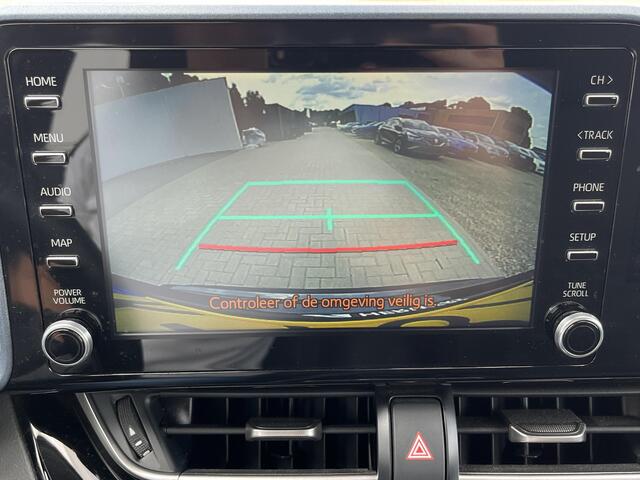 Toyota C-HR 2.0 Hybrid Dynamic Automaat / 100% Dealeronderhouden / Achteruitrijcamera / Stoelverwarming voor / Apple Carplay & Android Auto / Cruise- en Climate Control / Keyless Entry & Start / Navigatie full map / Parkeersensoren voor en achter / DAB Radio