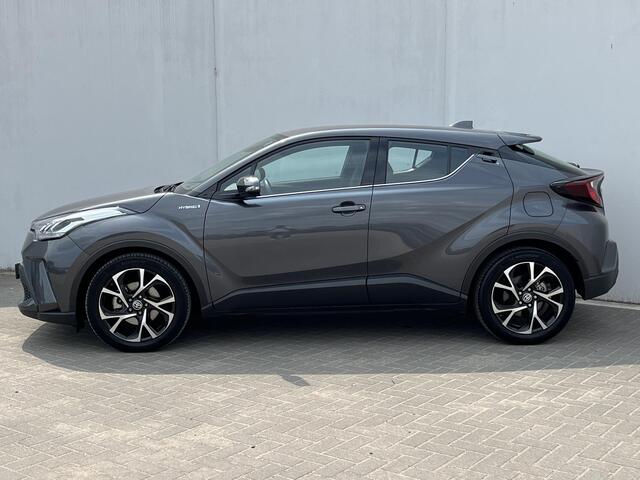 Toyota C-HR 2.0 Hybrid Dynamic Automaat / 100% Dealeronderhouden / Achteruitrijcamera / Stoelverwarming voor / Apple Carplay & Android Auto / Cruise- en Climate Control / Keyless Entry & Start / Navigatie full map / Parkeersensoren voor en achter / DAB Radio
