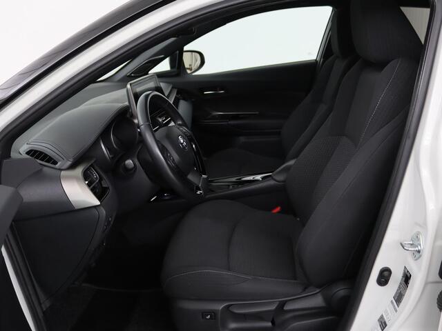 Toyota C-HR 1.8 Hybrid Style | Stoelverwarming | Trekhaak | Adaptive cruise | JBL Sound | Camera | Navigatie | Keyless | Dodehoek detectie